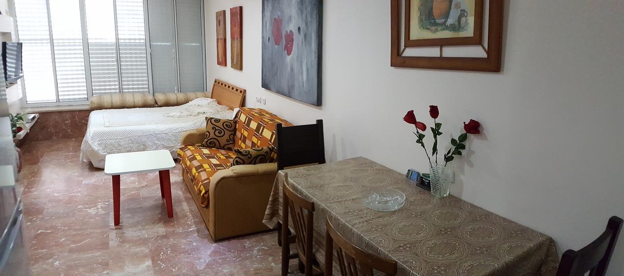 Ezore Yam Apartmens - Elmali'Akh St. 4 Bat Jam Zewnętrze zdjęcie