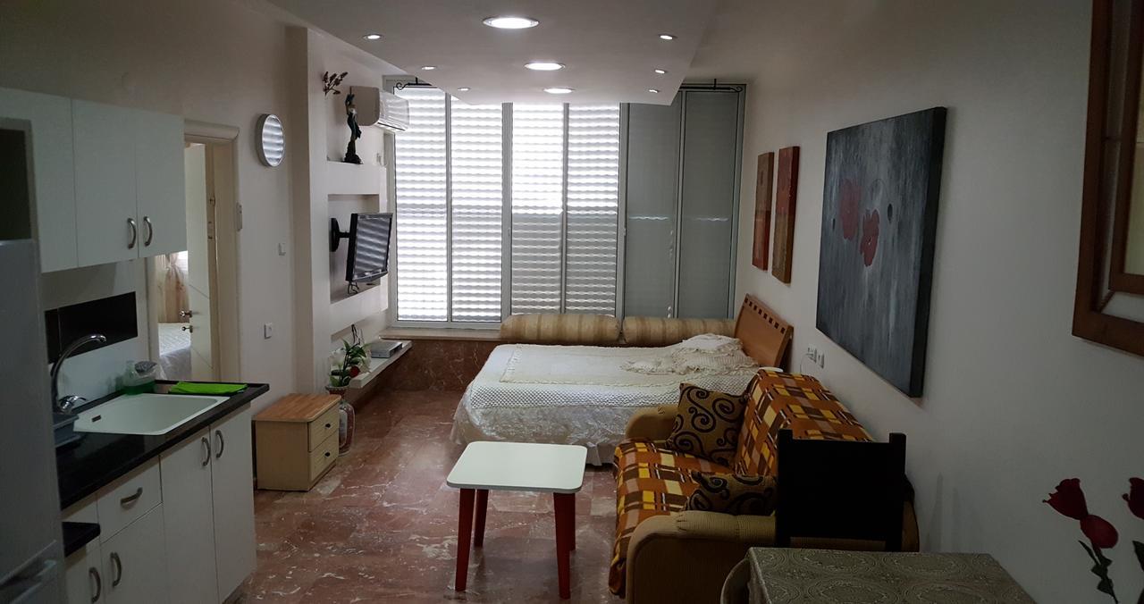 Ezore Yam Apartmens - Elmali'Akh St. 4 Bat Jam Zewnętrze zdjęcie
